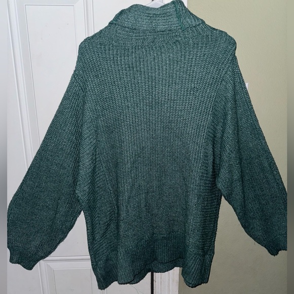 American Eagle Light Green Oversized Knit Turtleneck Sweater Size Large - Picture 3 of 5